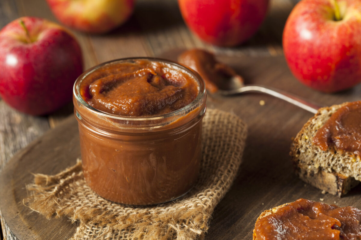 Marmellata d’autunno: ricetta con uvetta, mele e castagne