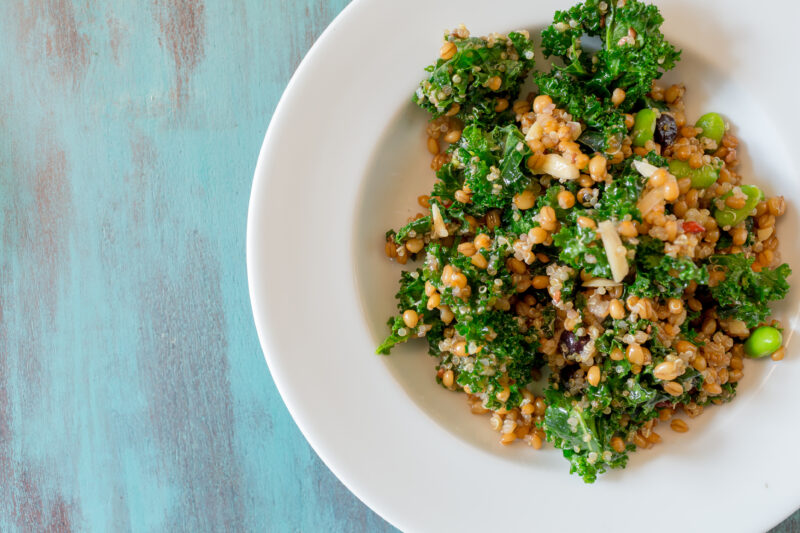 Orzo saltato con cavolo, limone e origano