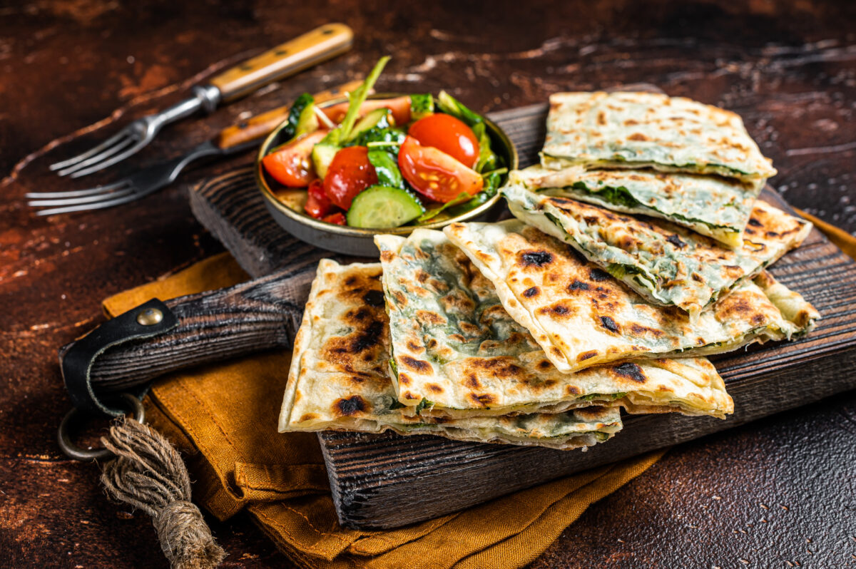 Piadine con tofu, funghi e spinaci