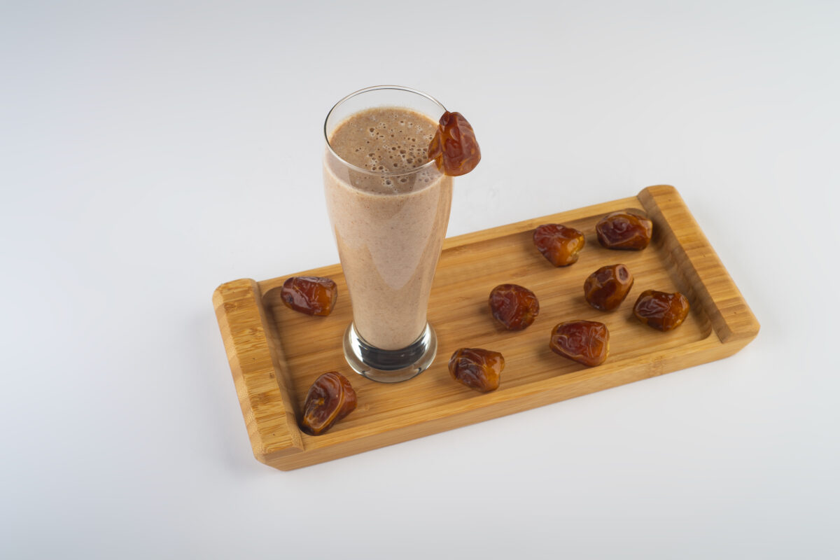 Smoothie al cioccolato e datteri: la ricetta