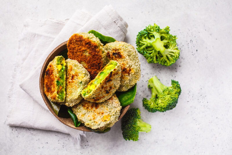 Burger di broccoli e polenta: la ricetta