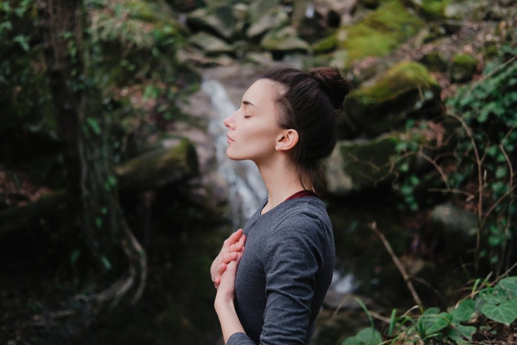 Come meditare: il respiro, la pratica di lasciar andare