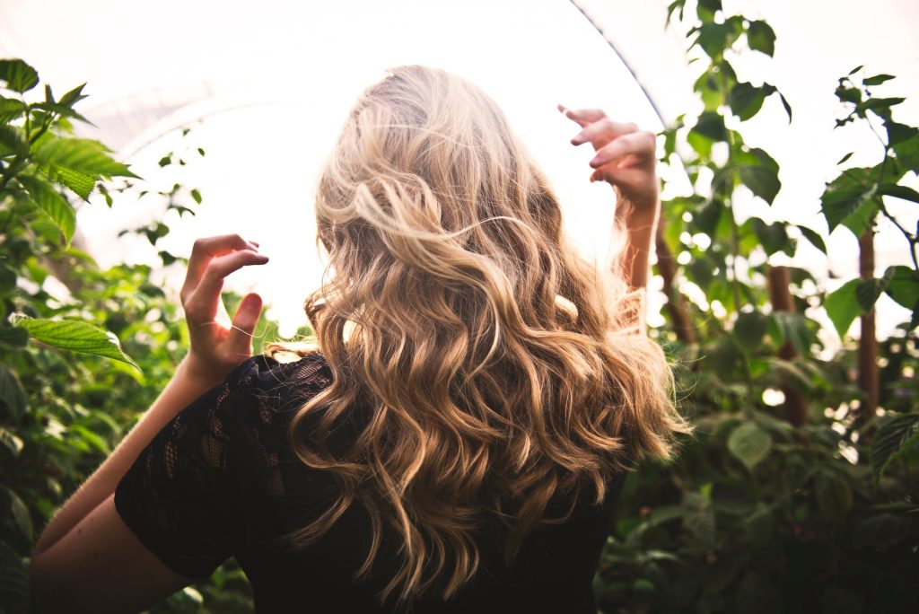 Estate: l’alimentazione giusta per pelle e capelli