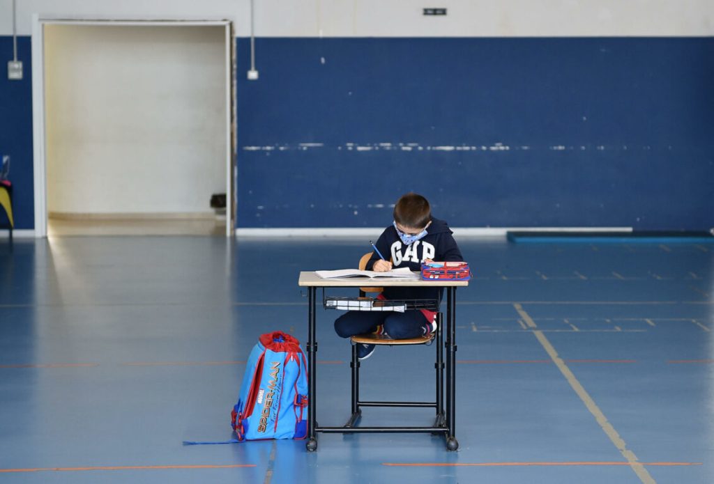 Forte e chiara la protesta: «No a una scuola così…»