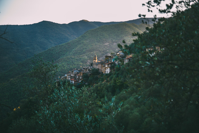 Glori, un paese dove rinasce la comunità