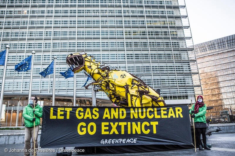 Greenpeace: Tassonomia UE, la Commissione riveda le scelte su gas e nucleare