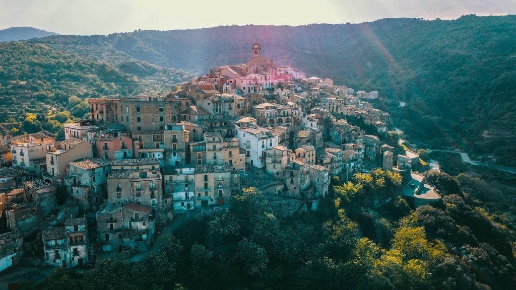 I piccoli borghi rivivano: torna la scuola di turismo ispirazionale