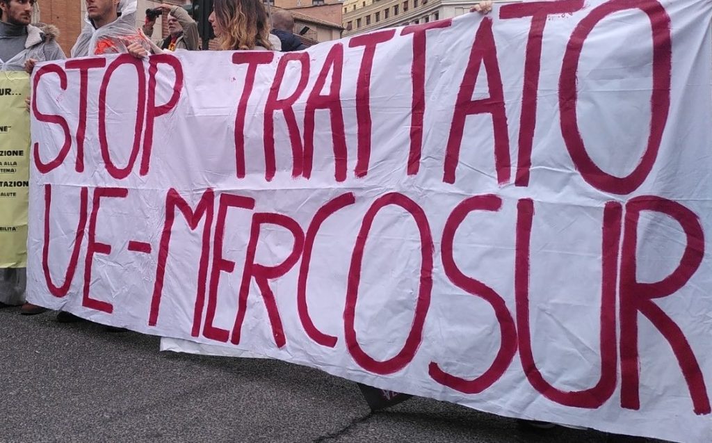 L’appello di 450 associazioni e movimenti: «Stop al trattato UE-Mercosur»