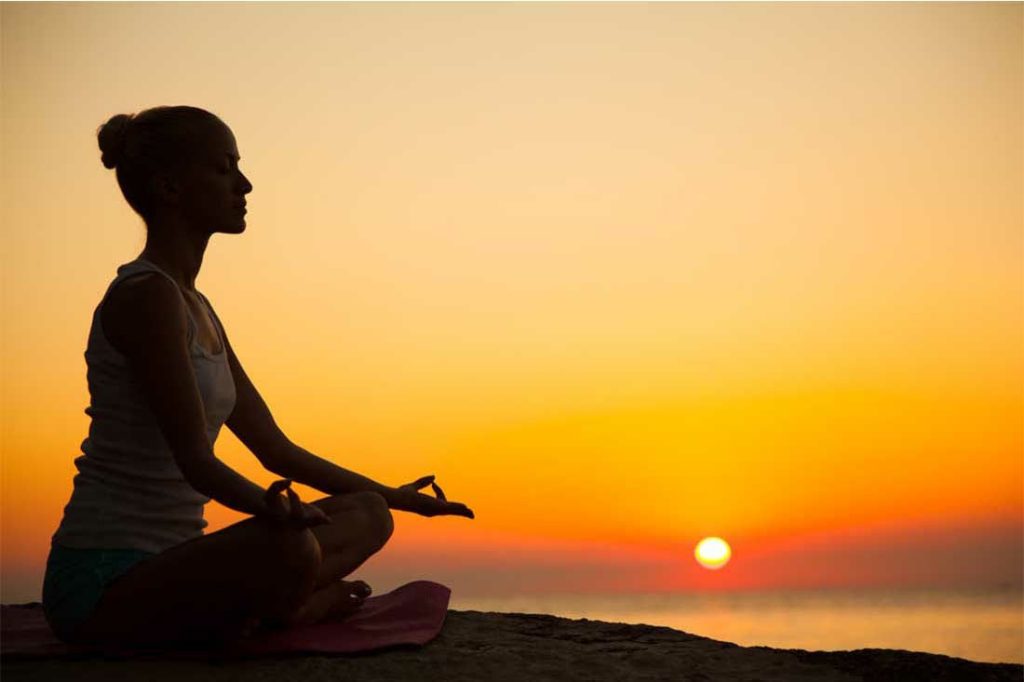 La postura corretta durante la meditazione