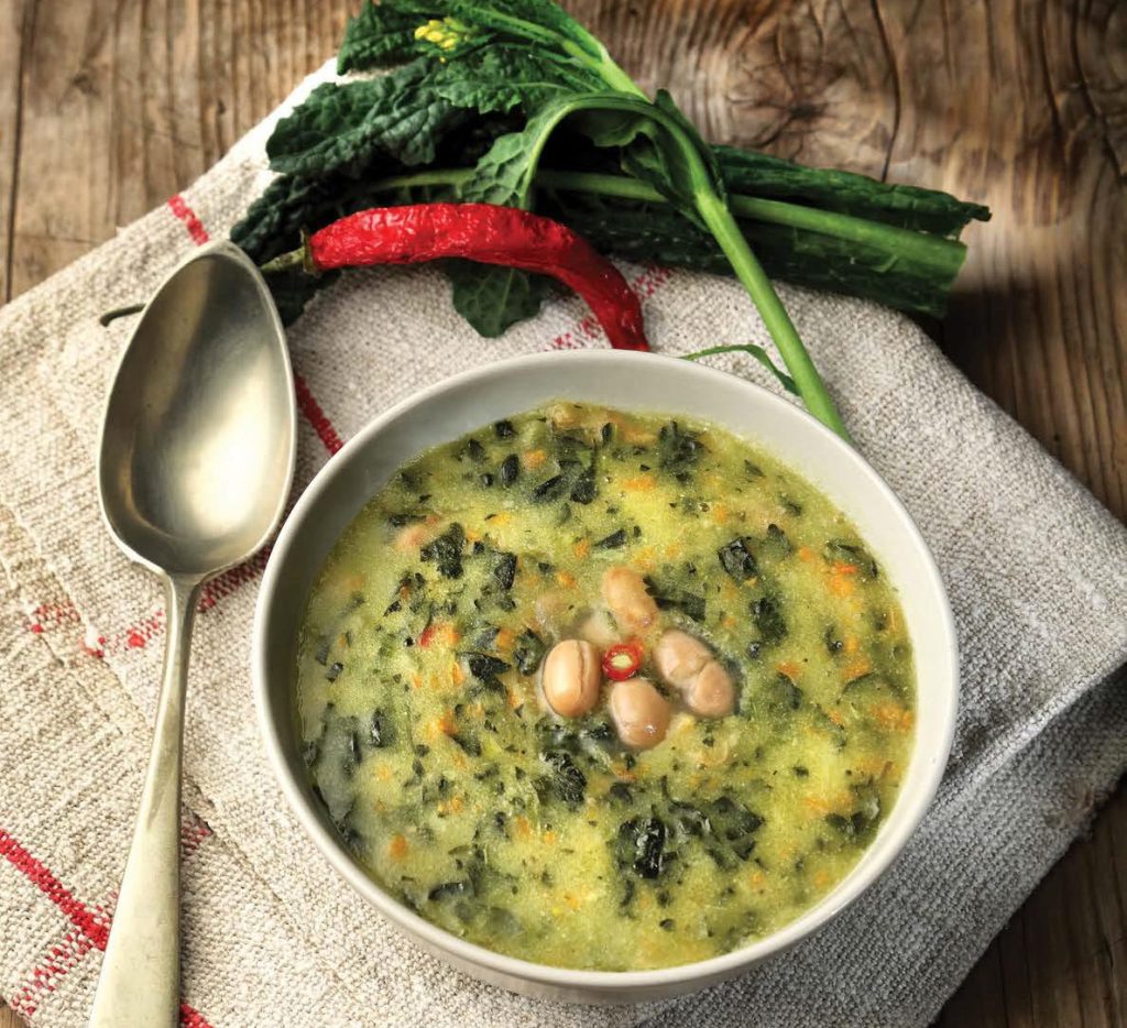 Minestra di mais con cavolo nero e fagioli