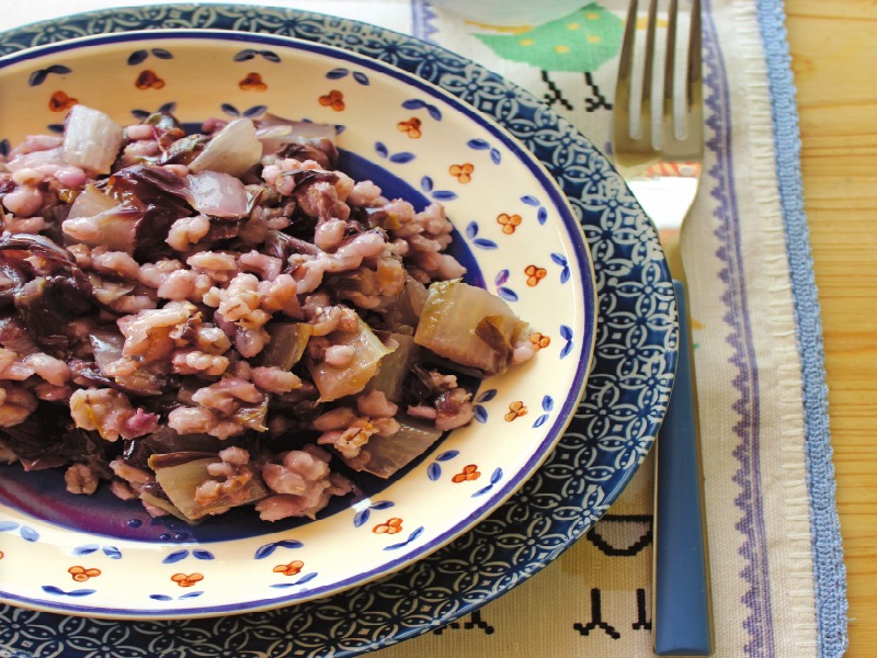 Orzotto al radicchio: la ricetta