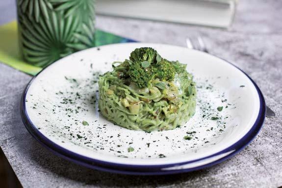 Sformatino di chitarra alla spirulina con broccoli siciliani