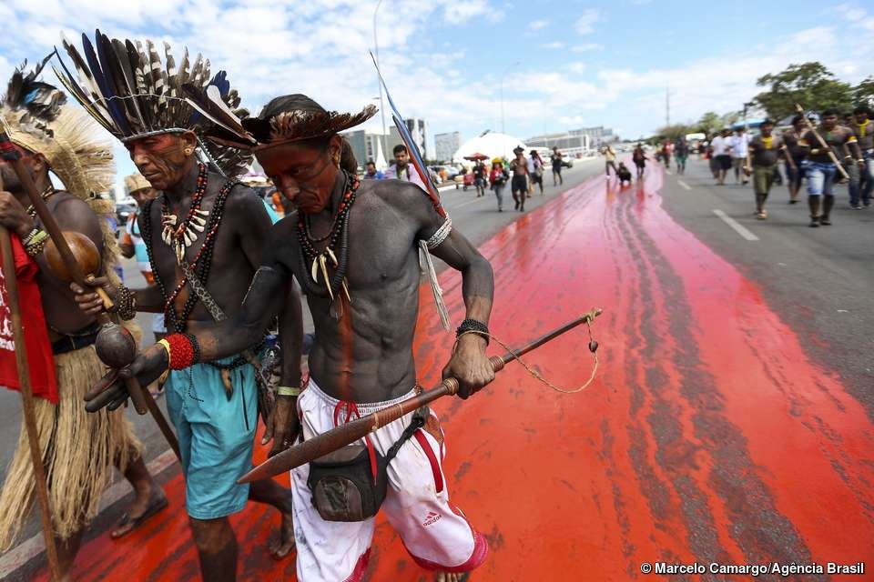 Survival: «Emergenza Brasile: gravissimo attacco ai diritti indigeni»