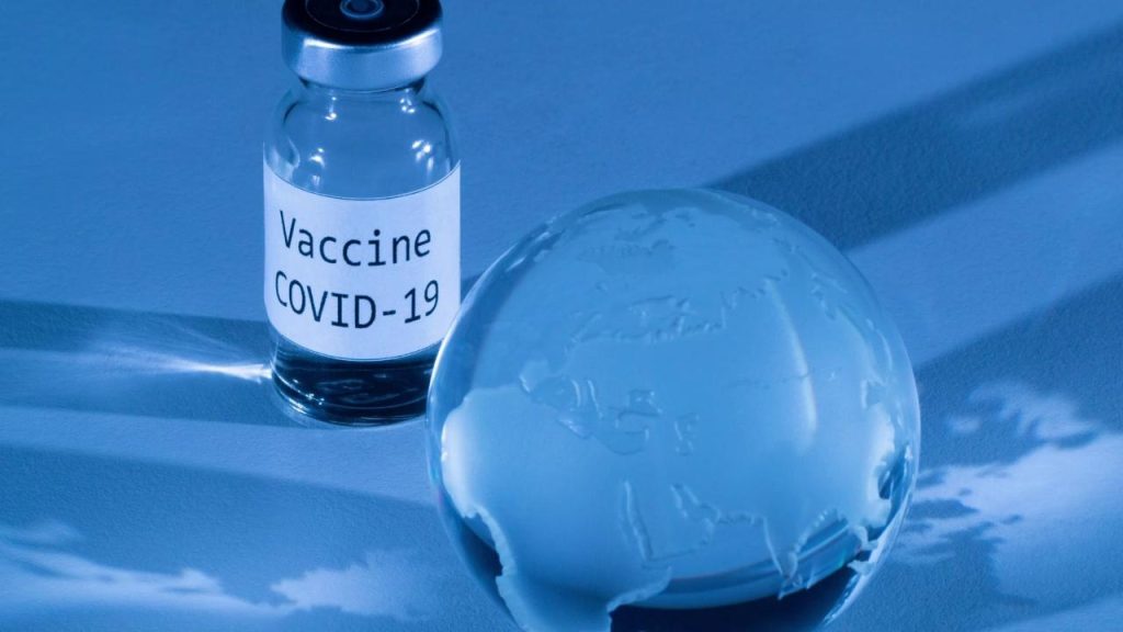 Vaccini Covid, quello che gli studi non dicono. L’intervento di Adriano Cattaneo dei NoGrazie