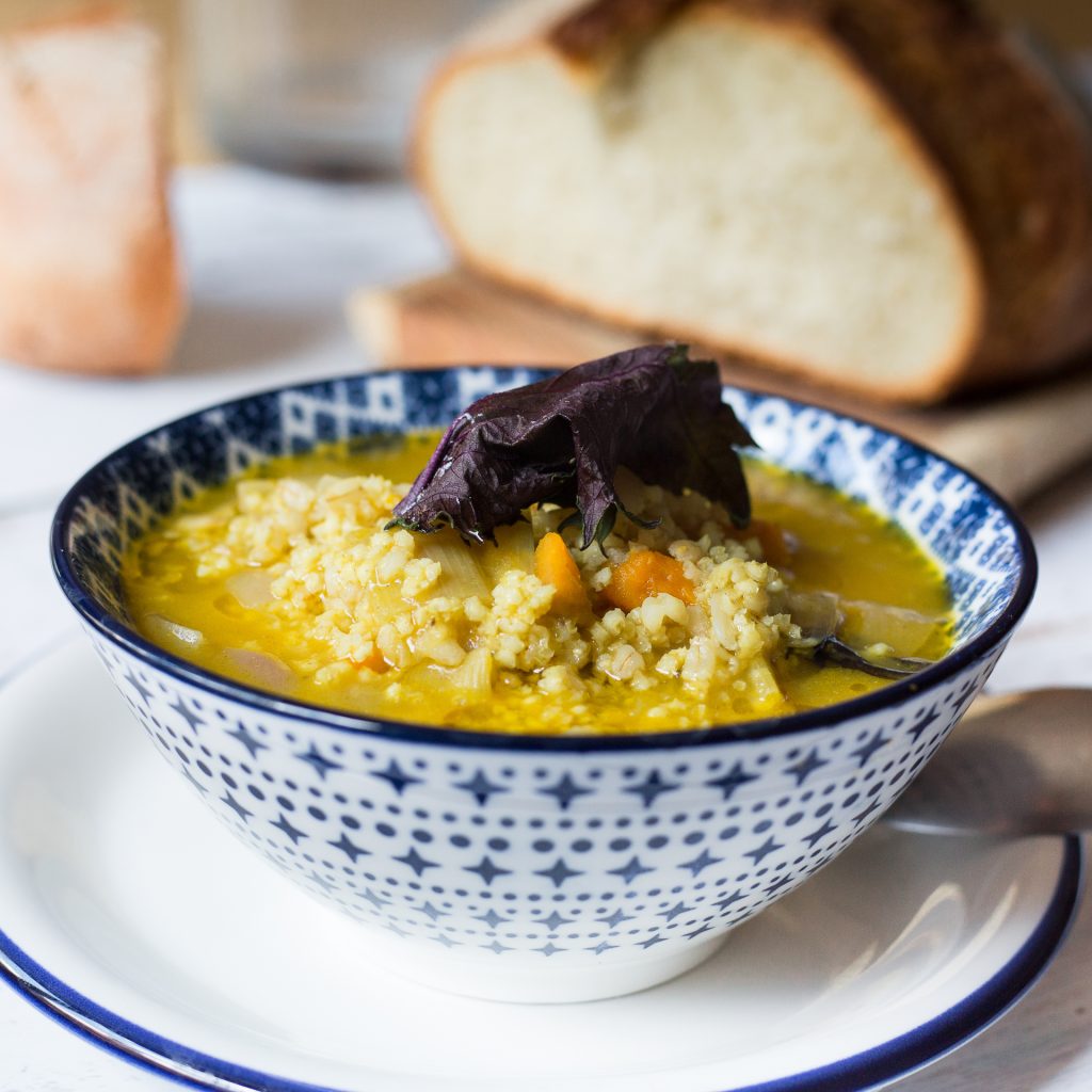 Zuppa di legumi e alga kombu