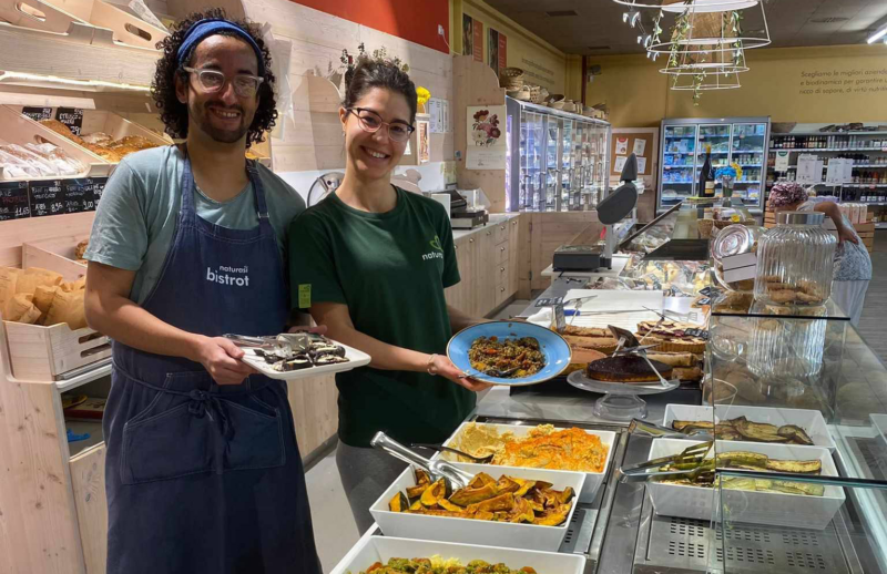 A Perugia un negozio bio che è anche bistrot