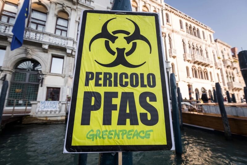 Greenpeace: «PFAS trovati in tutte le regioni dove sono stati cercati, ma al sud scarsi controlli»