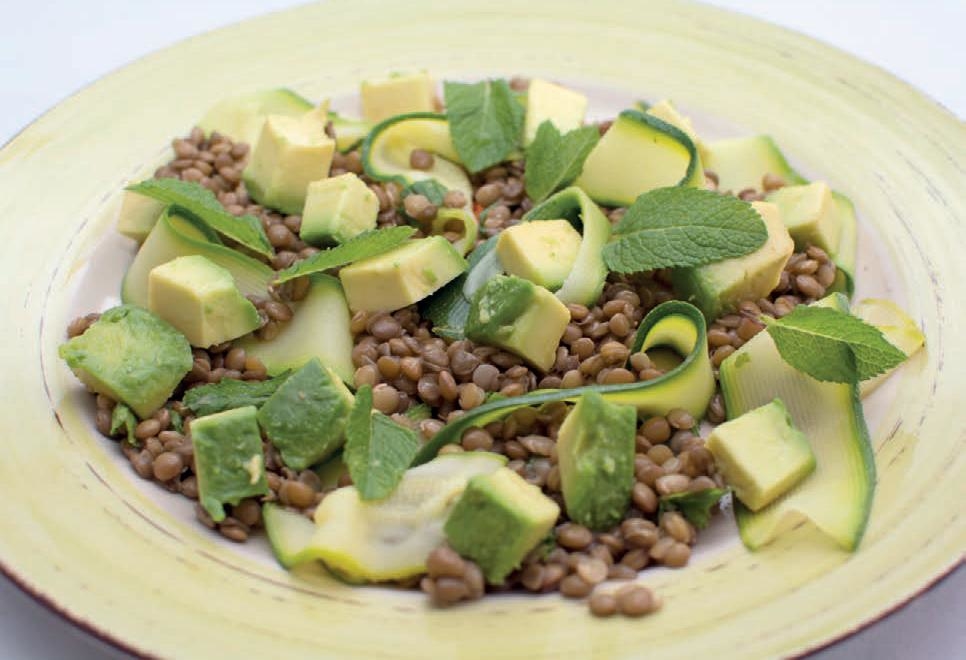 Insalata di lenticchie, zucchine e menta