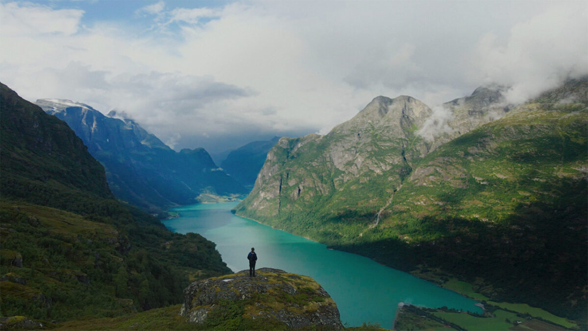 “La canzone della Terra” approda al cinema